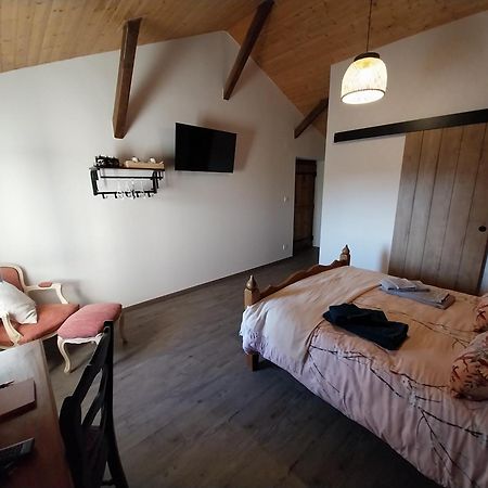 Au Granit Bleu Bed and Breakfast Faye-l'Abbesse Buitenkant foto